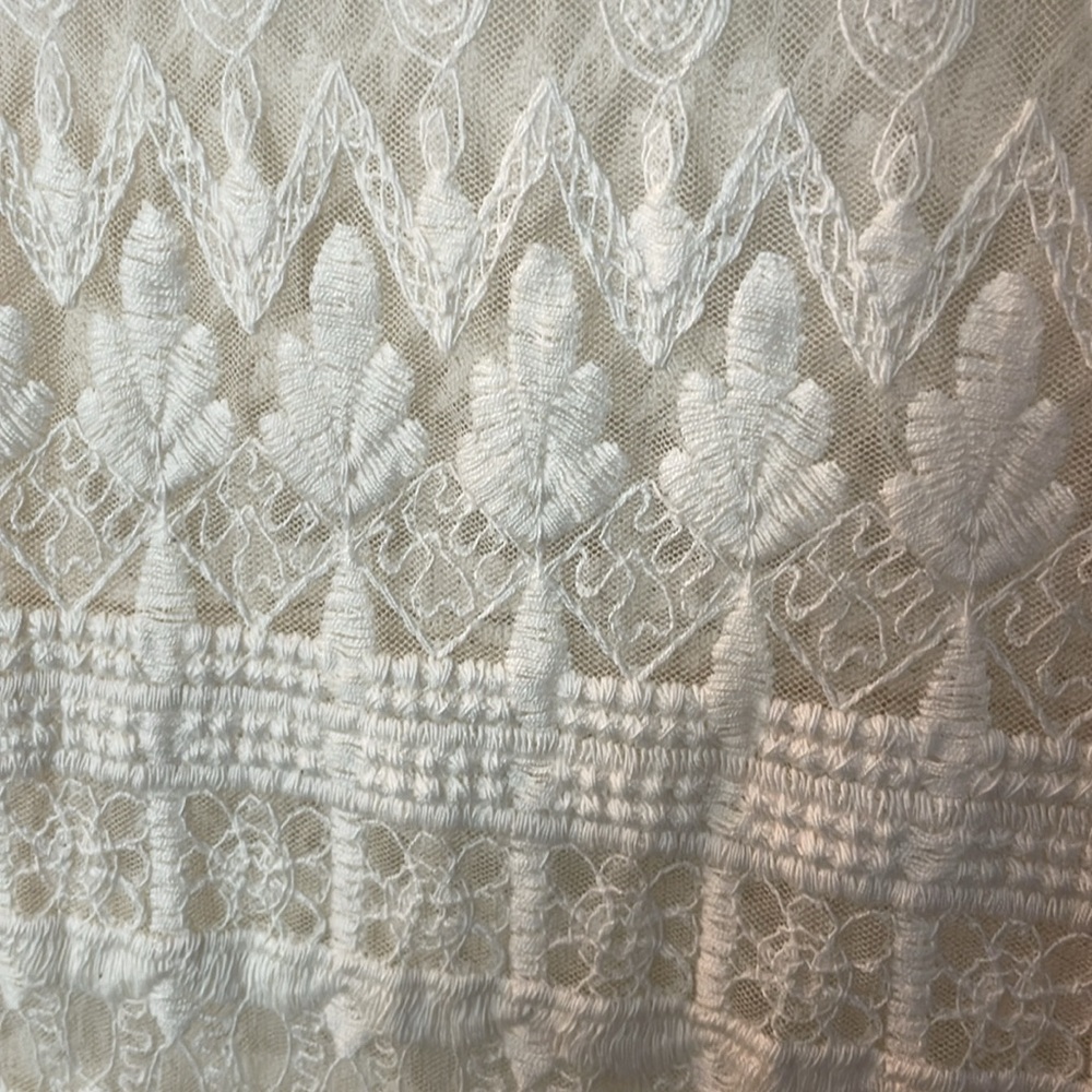 3 for‎ 25! Anthropologie Potter’s Pot Cream Lace Blouse with beading, size Small - Picture 6 of 7